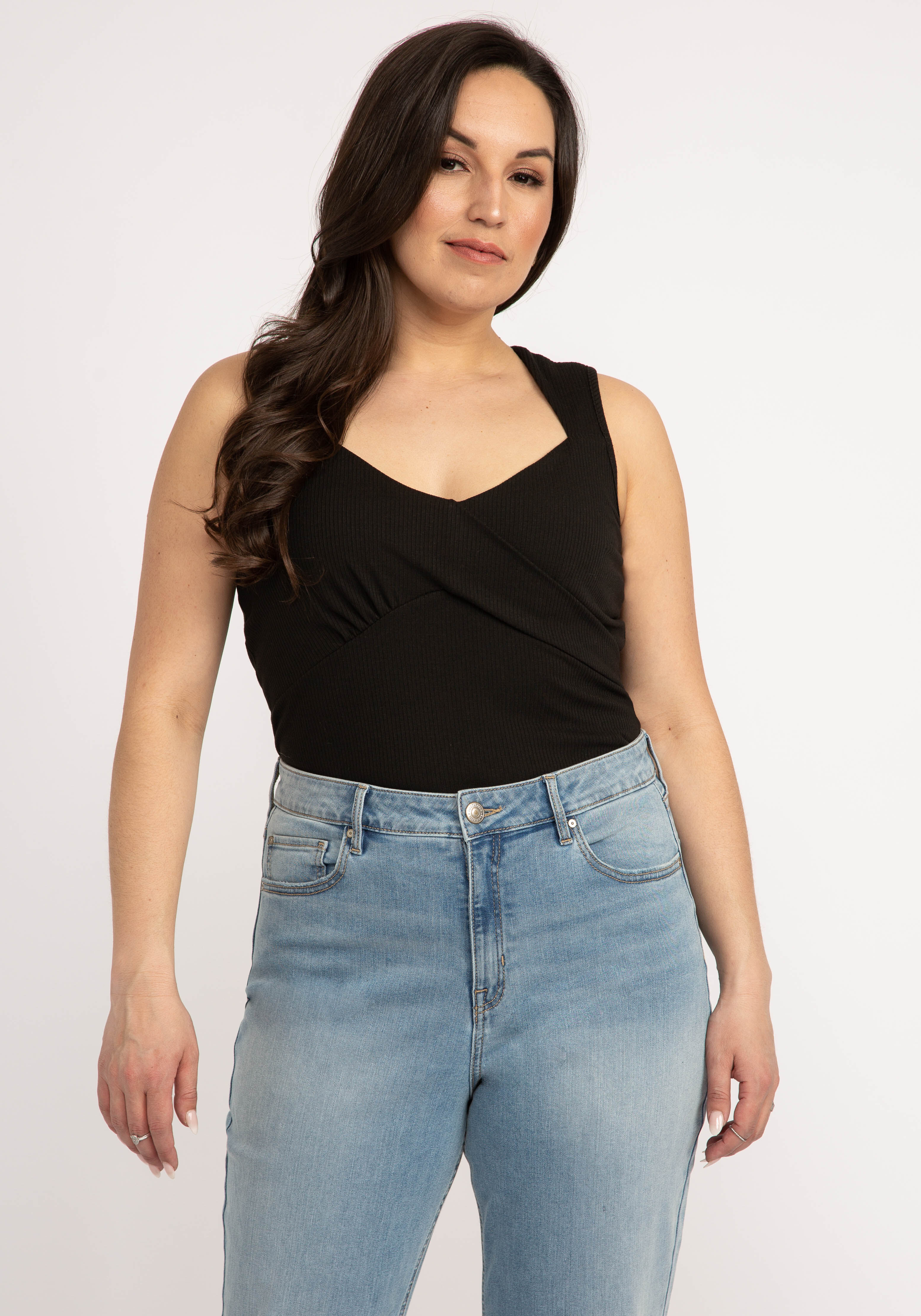 Tonia sweetheart neck tank top Image 3