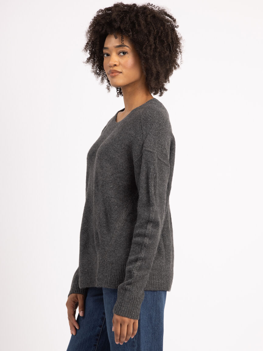 yuki crew neck sweater