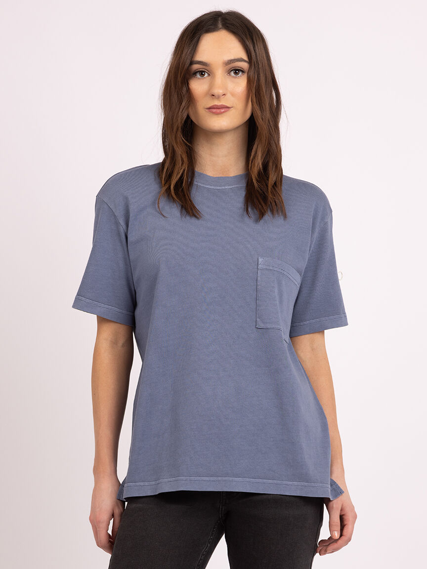 kade crewneck tshirt Image 1