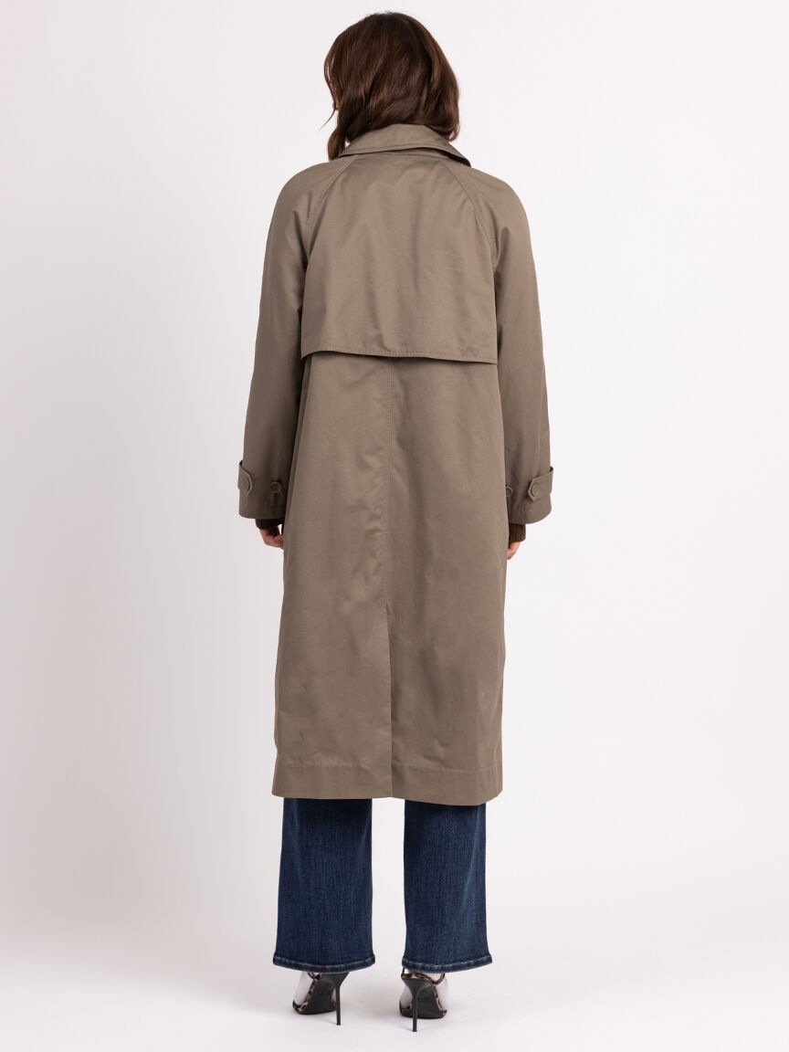 poppy mac coat Image 3