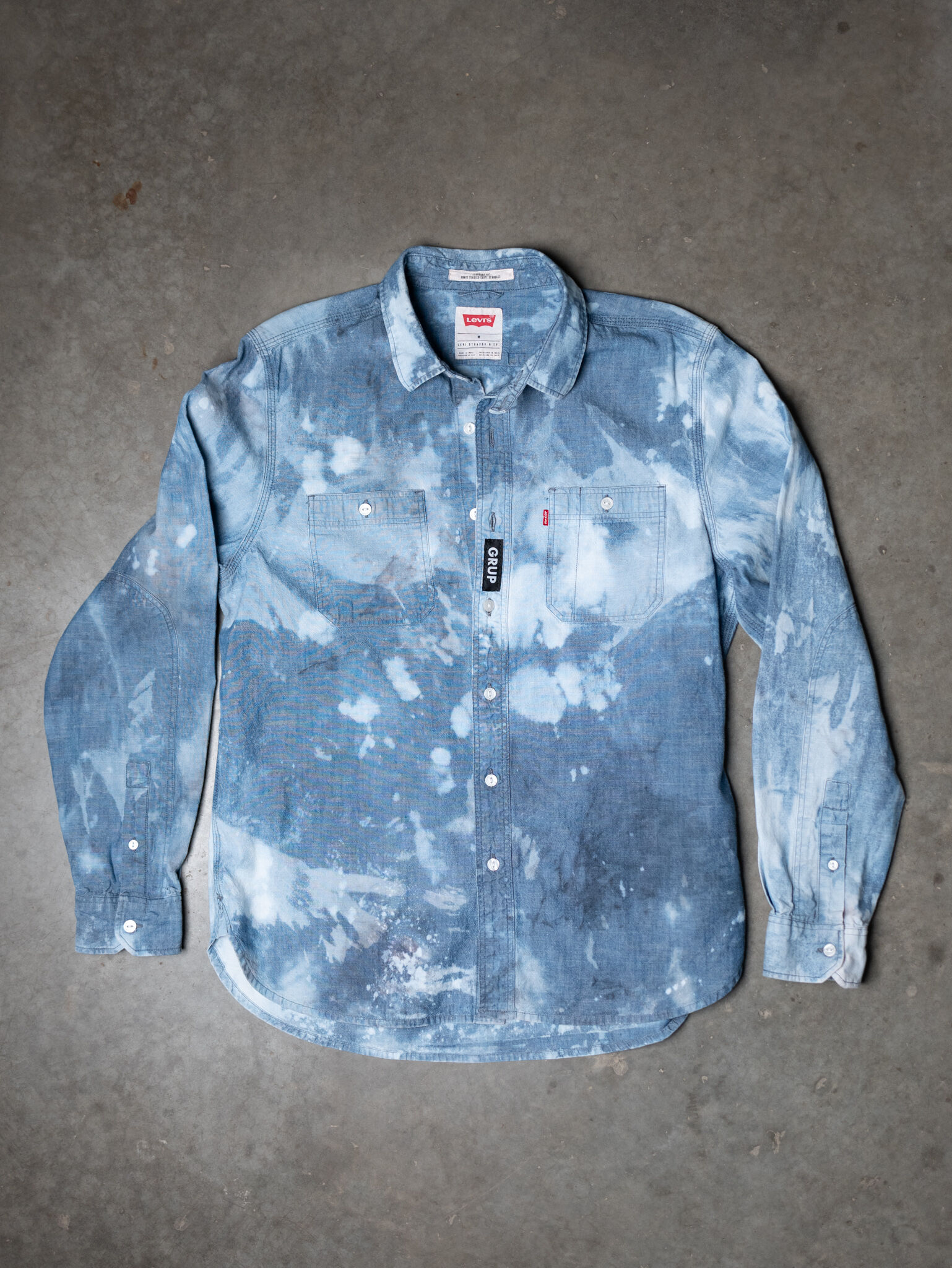 levi's bleached button up shirt circa 2000s Image 1