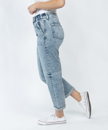 the relaxed light wash jeans Image 3