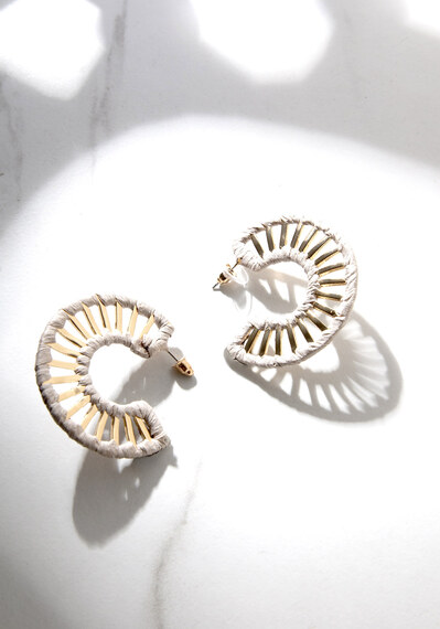 gold circle earrings Image 2