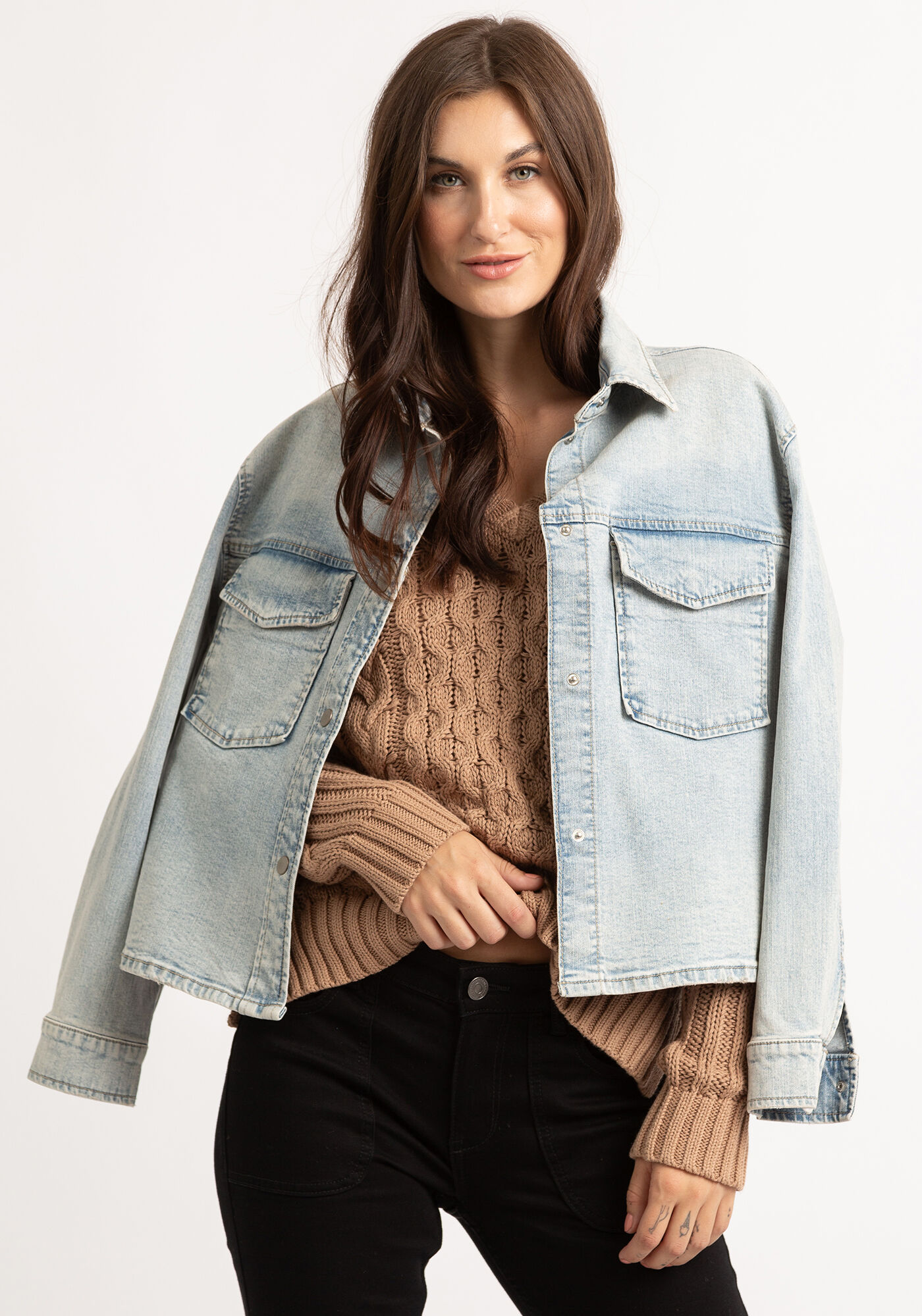 drea denim shacket Image 4