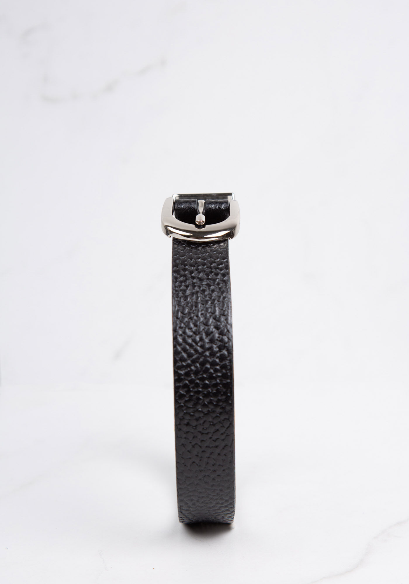 women's leather belt in textured italian leather Image 2