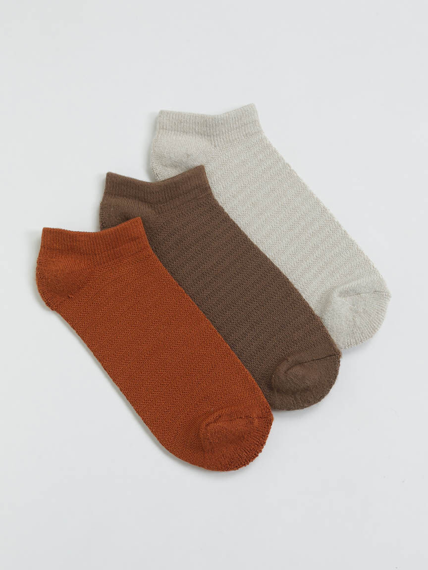 women's essential 3 pack no show socks Image 1