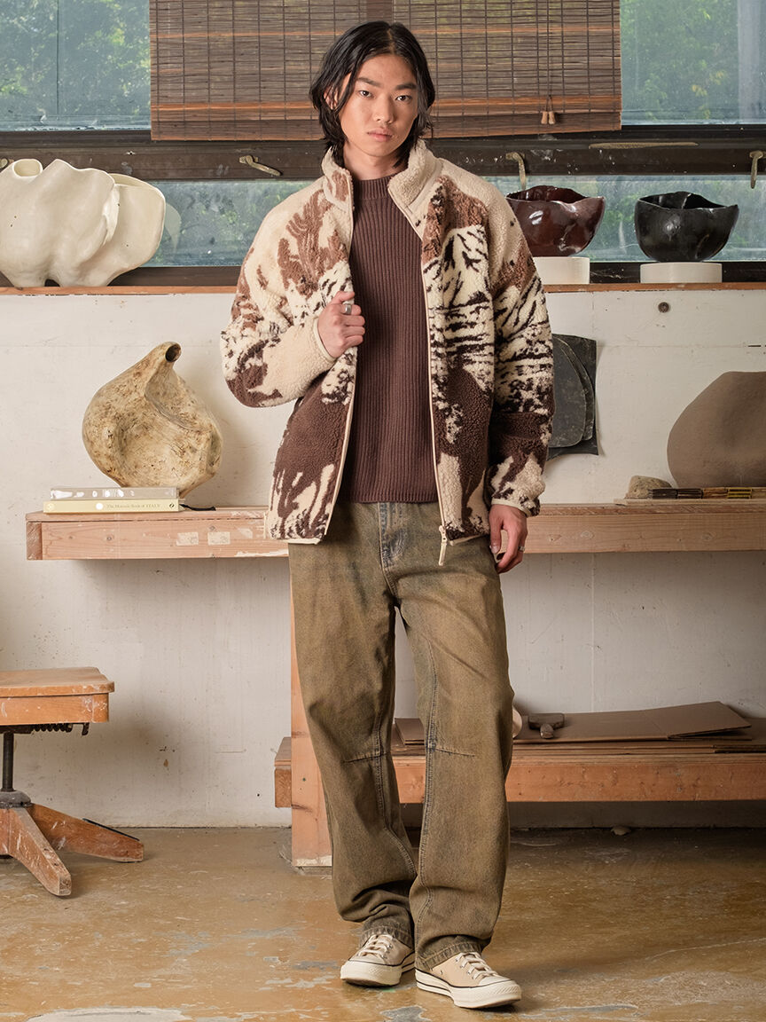 printed sherpa fleece Image 2