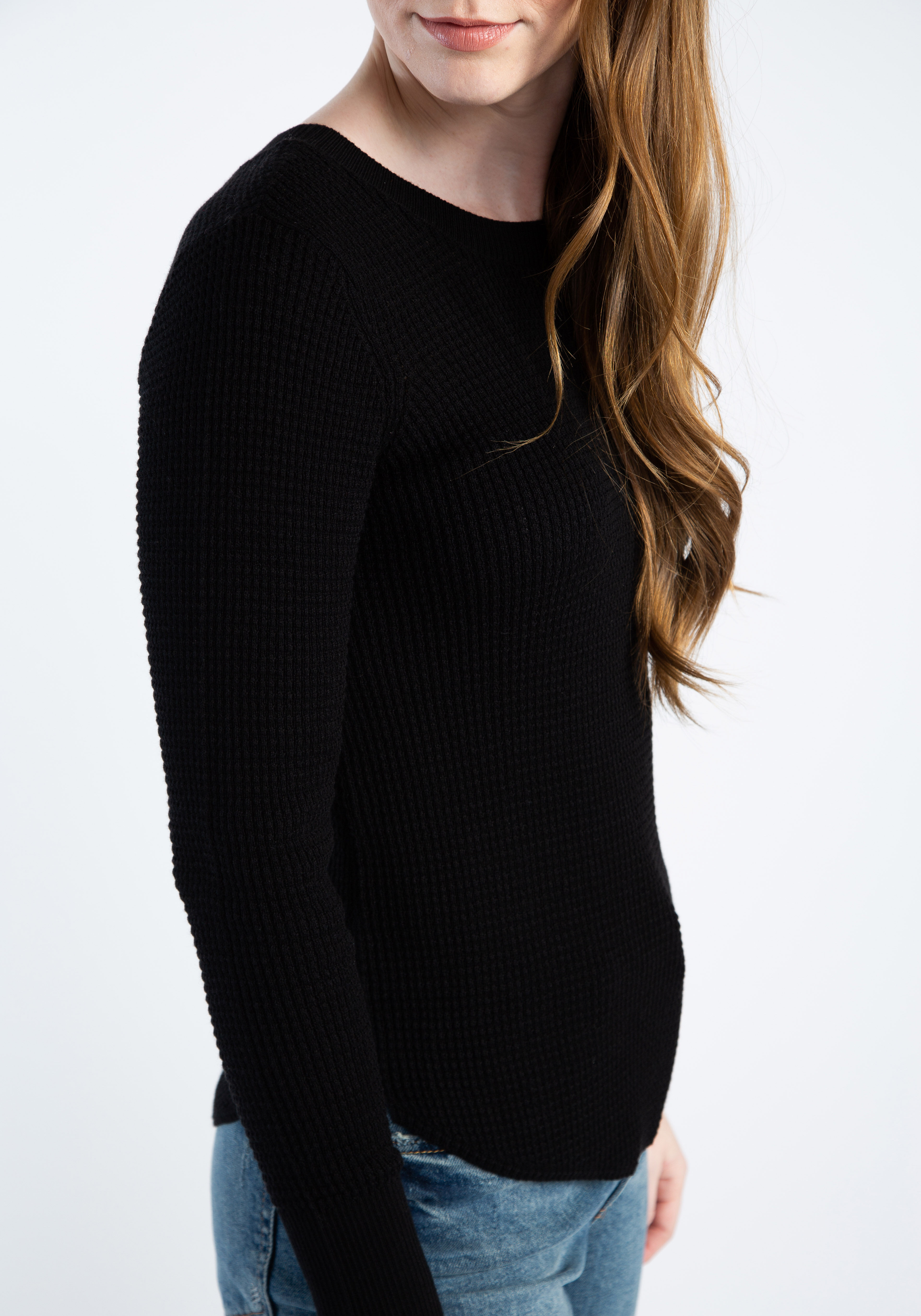 maria waffle crew neck sweater Image 4