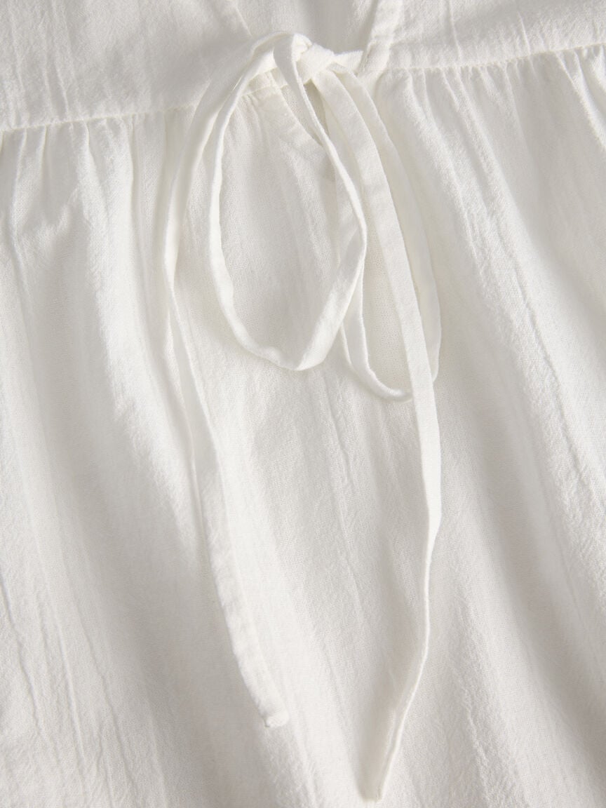 kia v-neck blouse Image 3