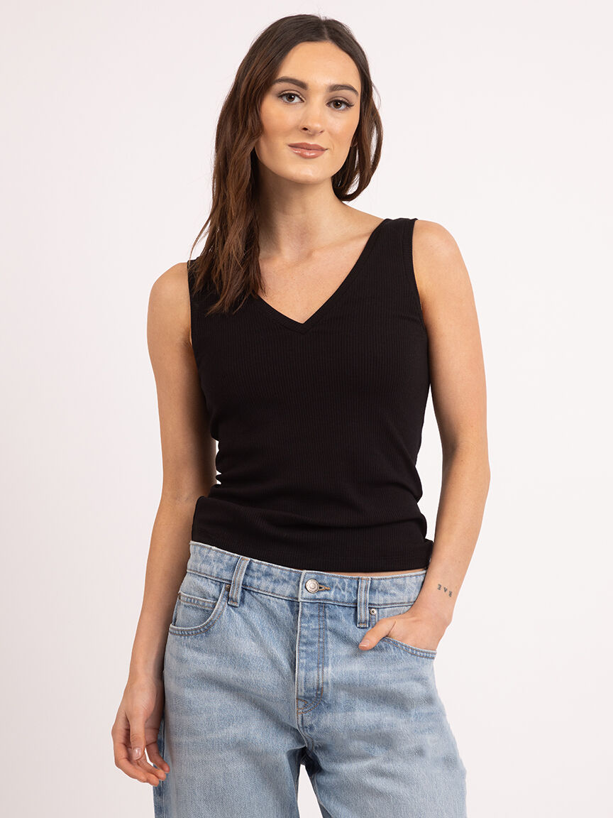 leela double v neck tank Image 1