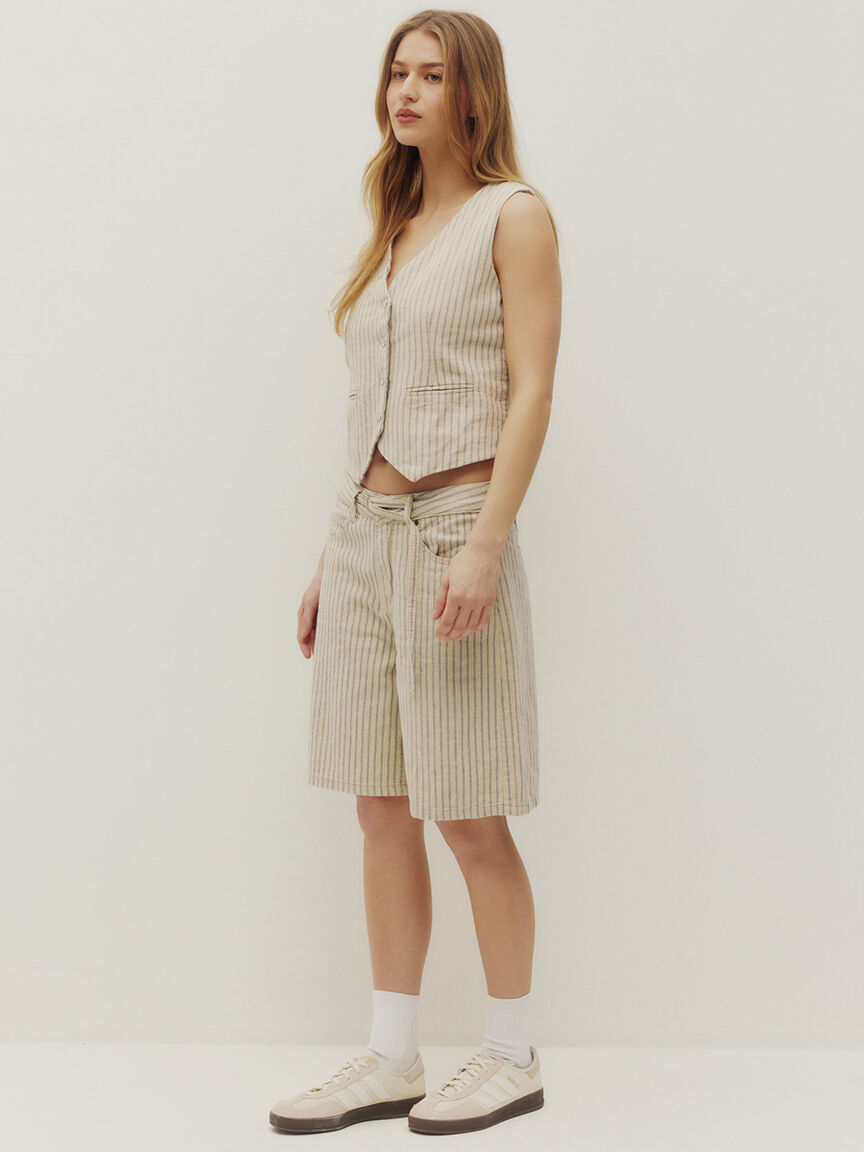 gwen adjustable vest