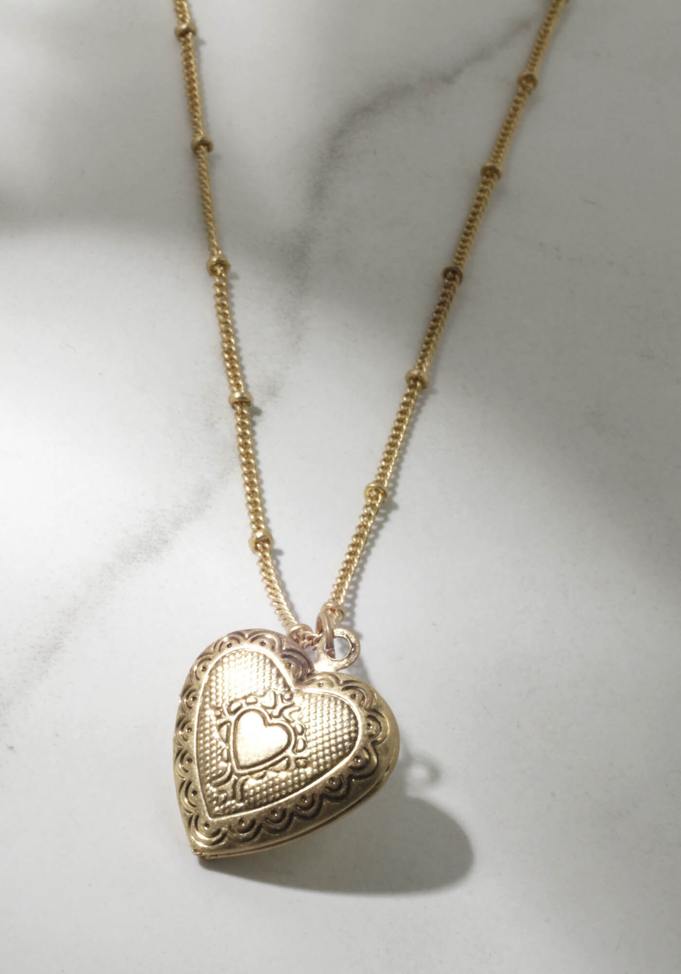 heart locket necklace Image 1