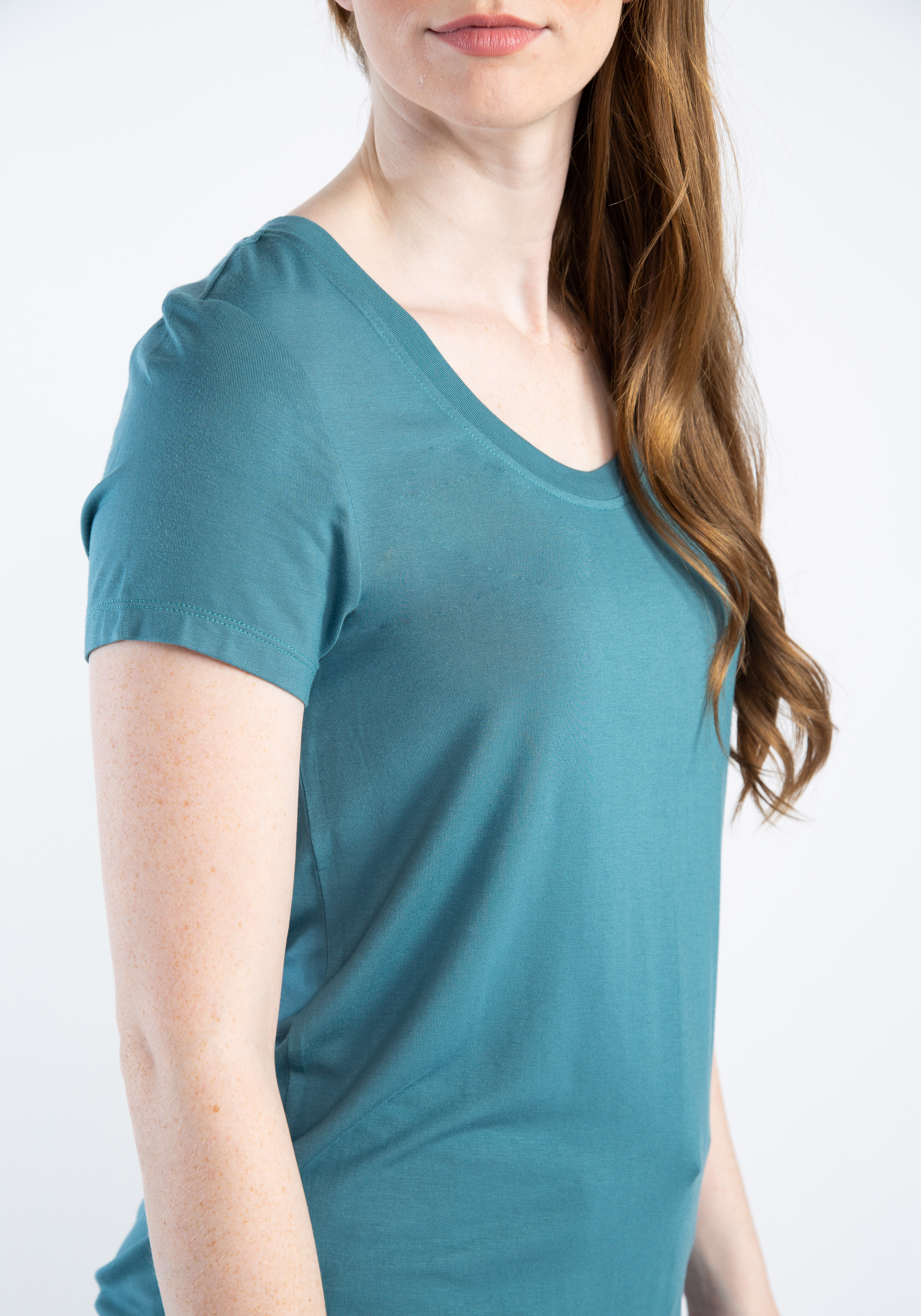 brady basic scoop neck short sleeve tee  Image 4