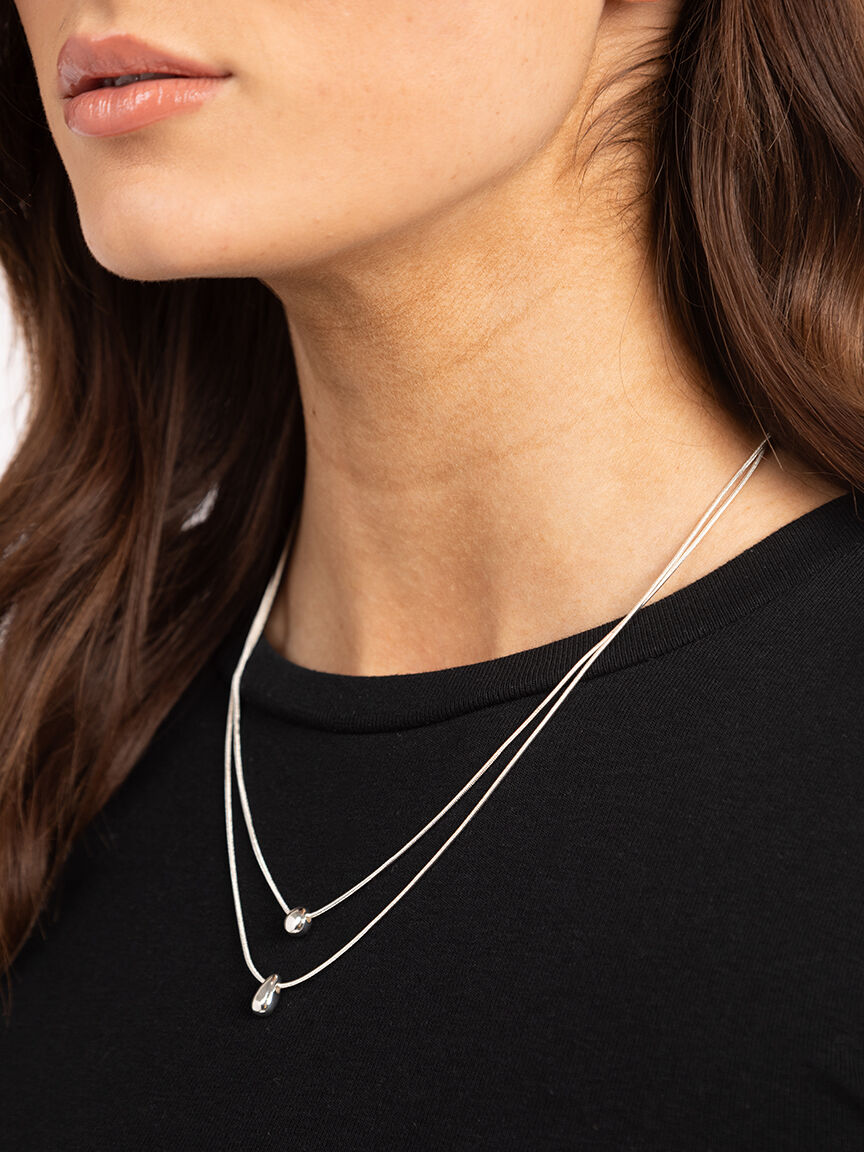 layered silver necklace Image 3