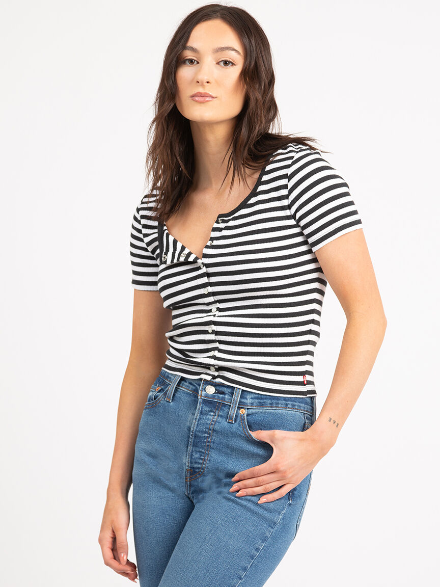 britt short sleeve snap front top Image 3