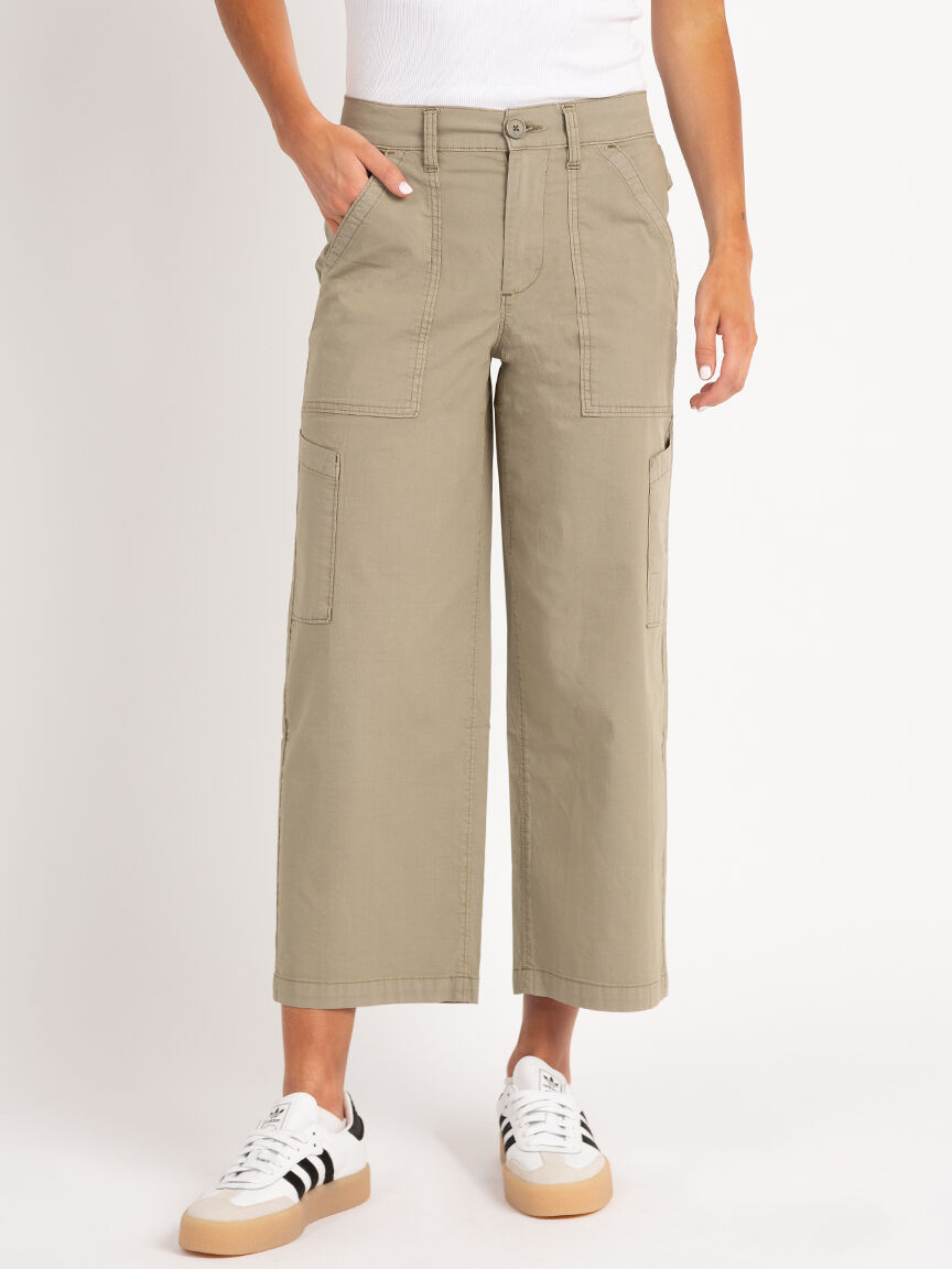 buffy high rise utility crop in olive
