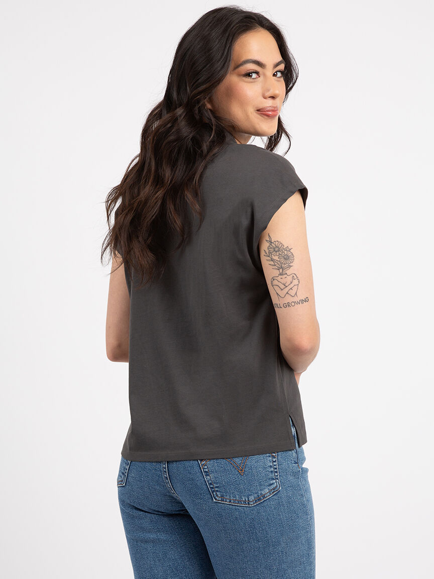 pearl johnny collar top Image 3