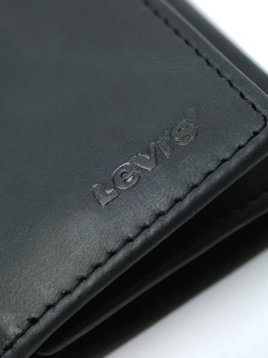 slim trifold wallet