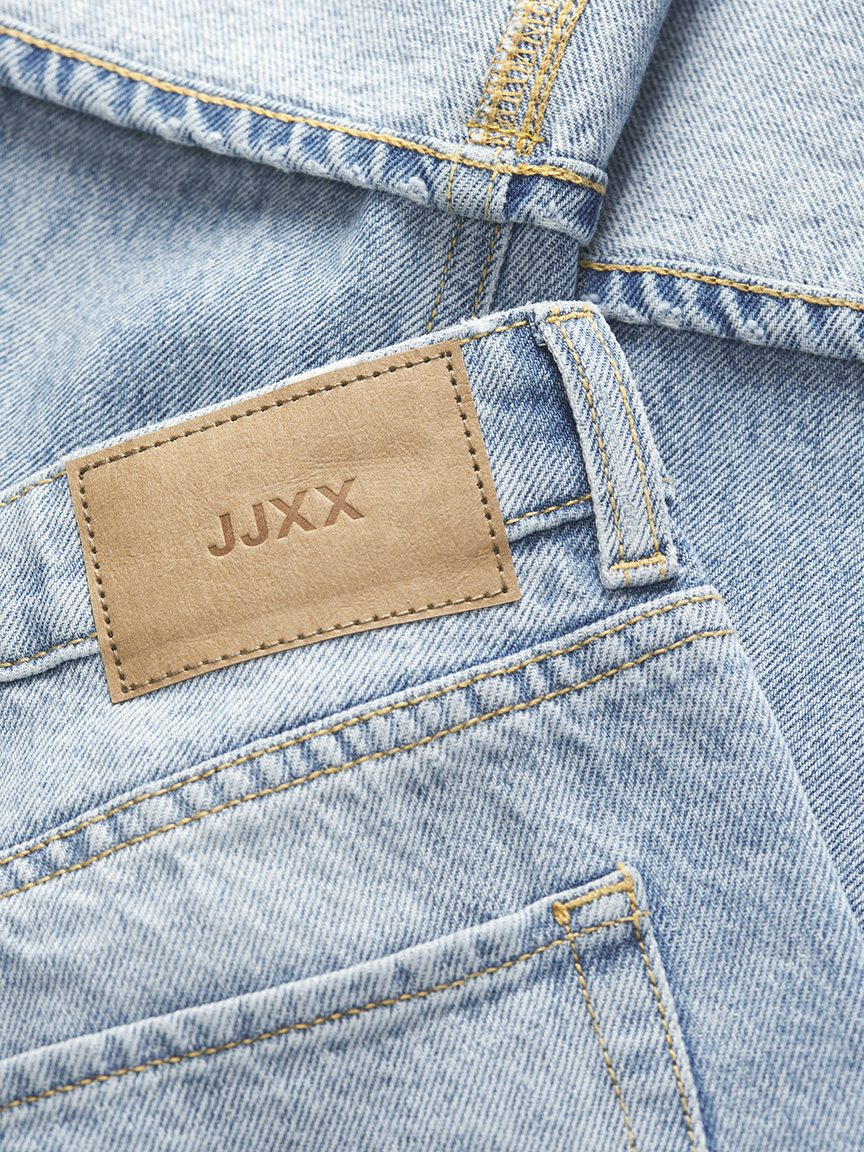 tokyo wide leg jean cuffed