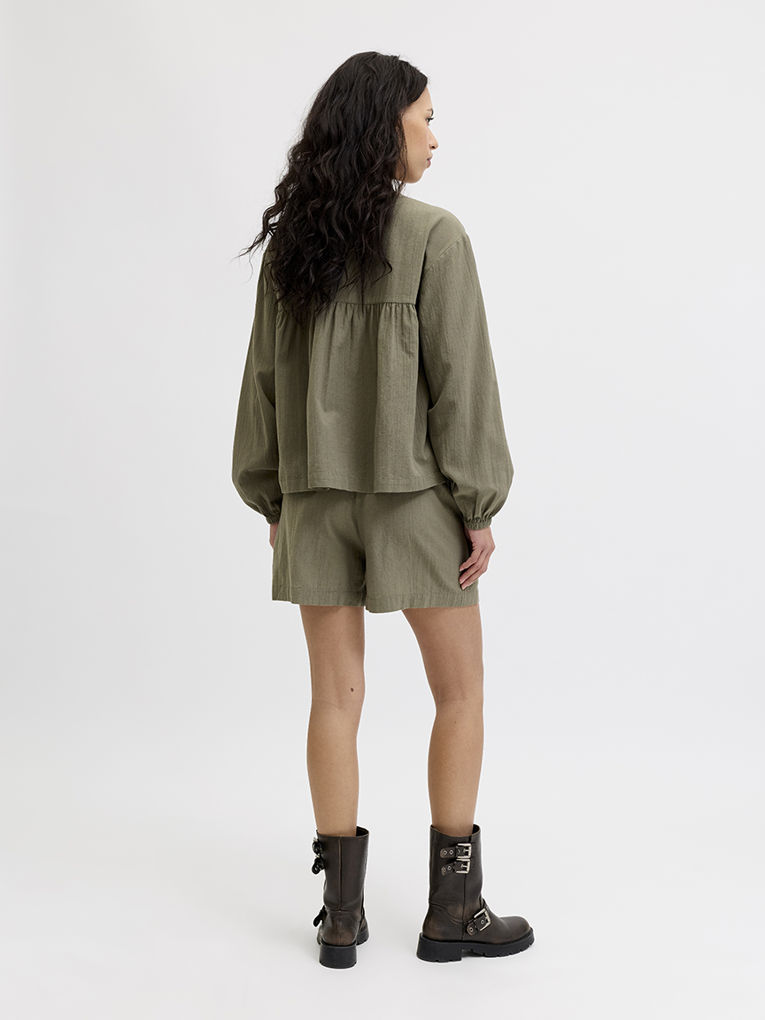 kia structured shorts