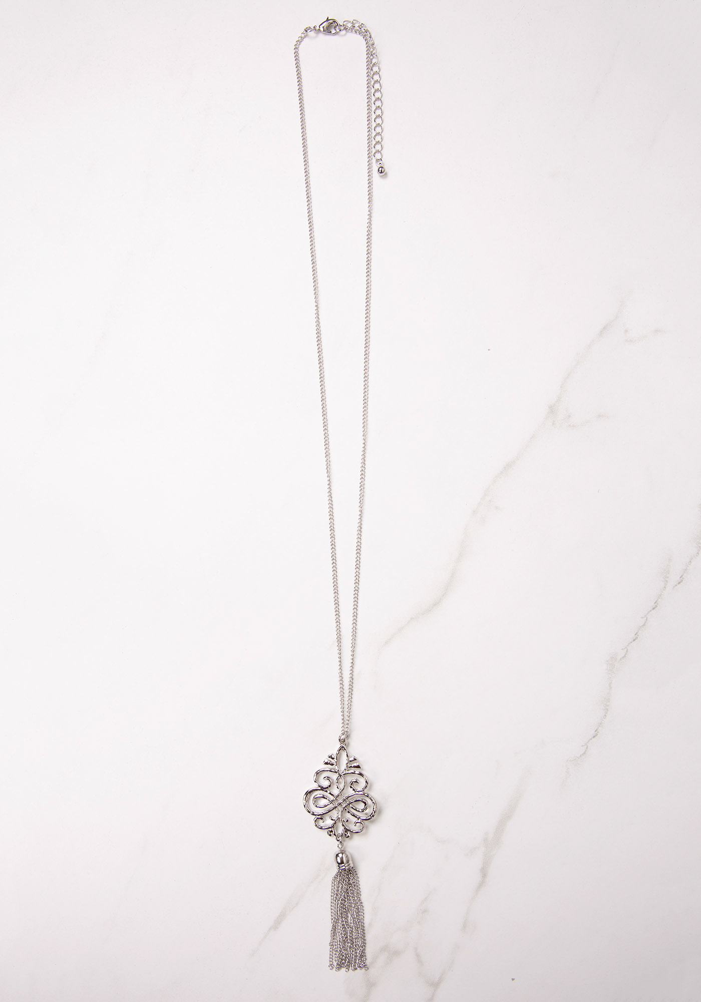 necklace w filigree pendant