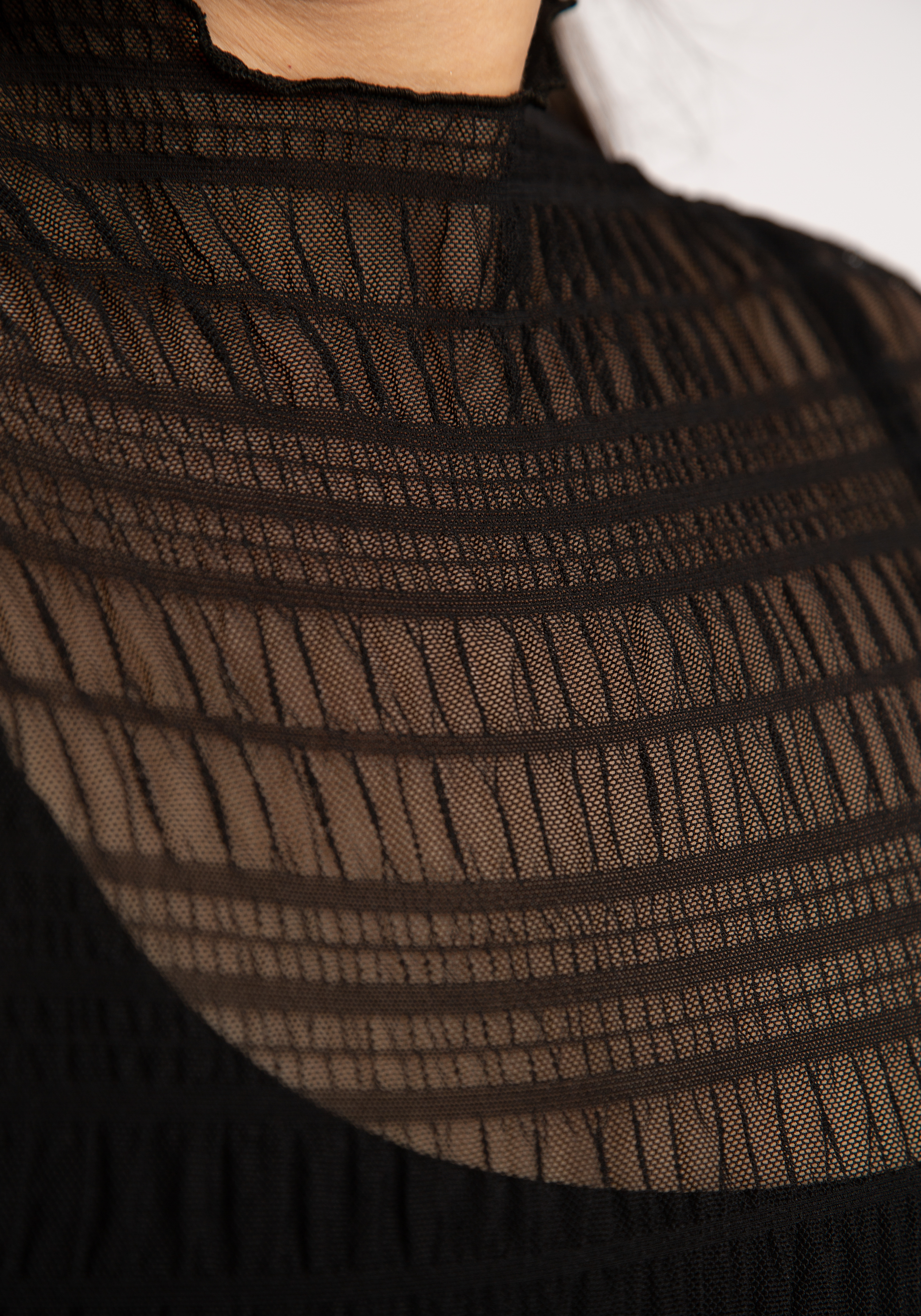 moeity sheer tank top