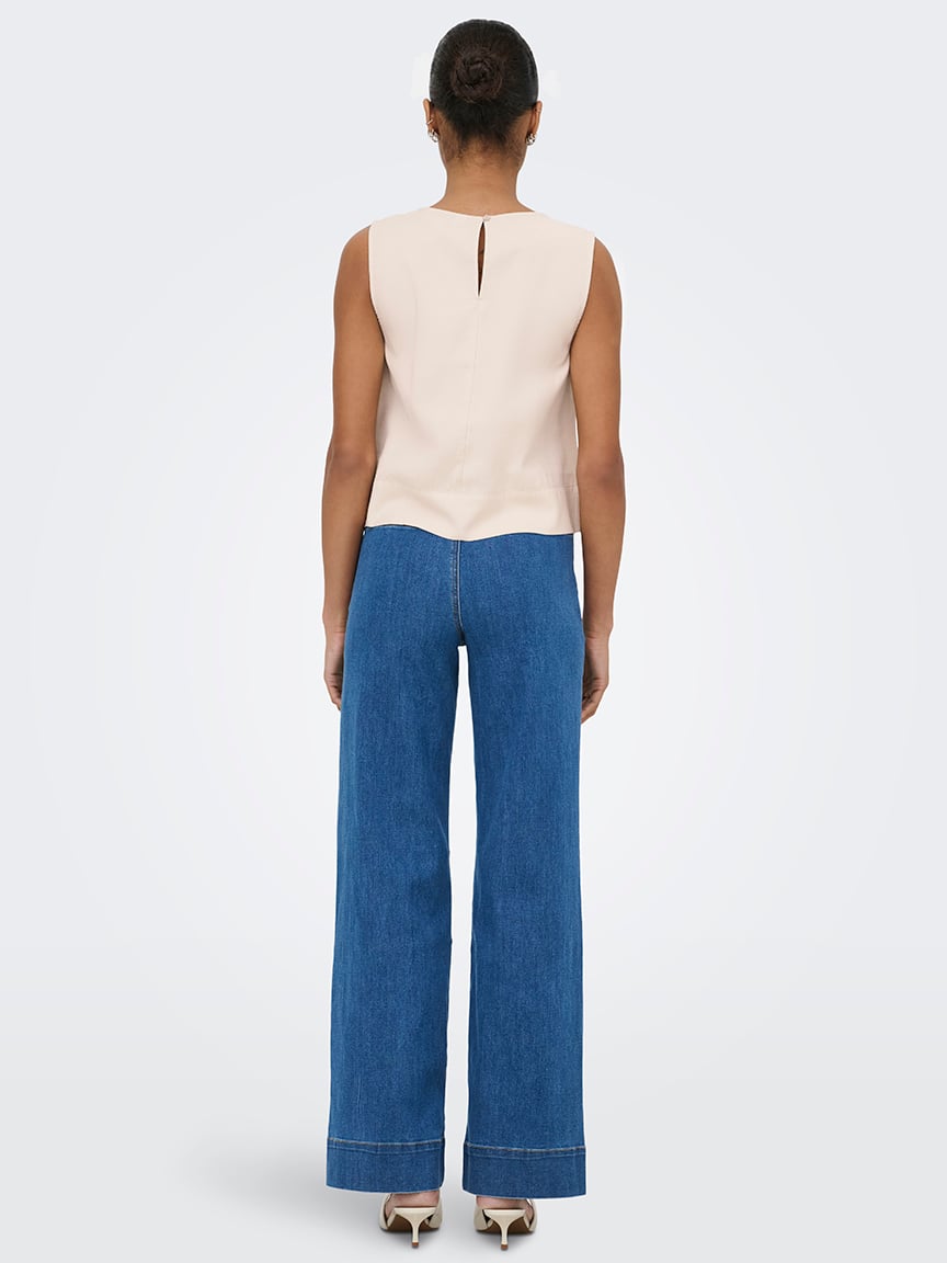 dorsi sleeveless top